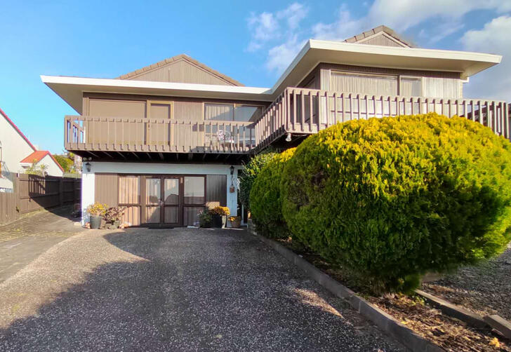 5BD, 3BR in Half Moon Bay, Auckland
